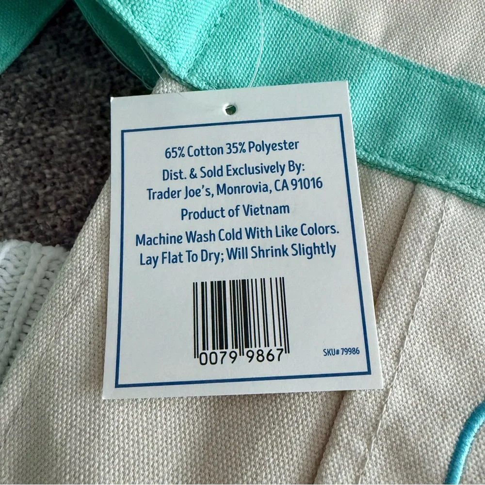 Trader Joe’s Teal and Cream Tote Bag - Picture 3 of 3